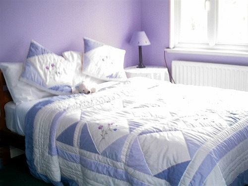 Linchens Bed And Breakfast Felbridge Exterior foto